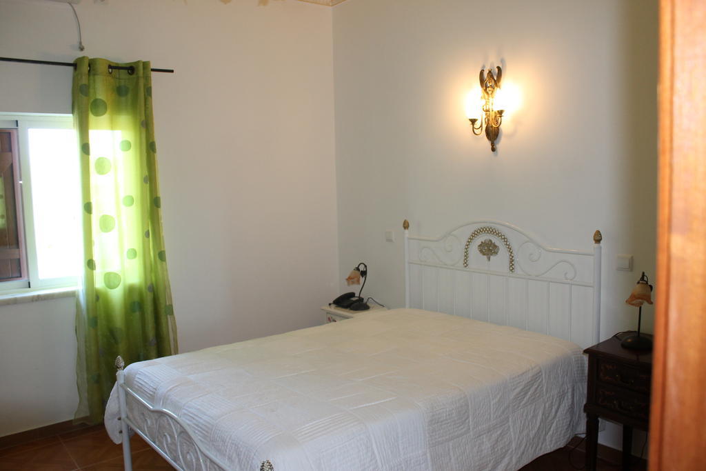 "O Viajante" Low Cost Hotel Estremoz Exteriér fotografie
